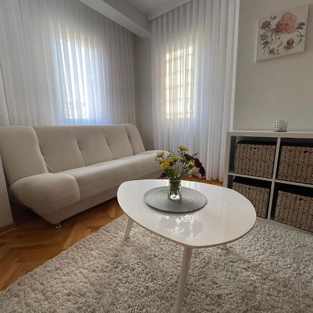 Apartman Filip Lux City Center Novi Pazar Bagian luar foto