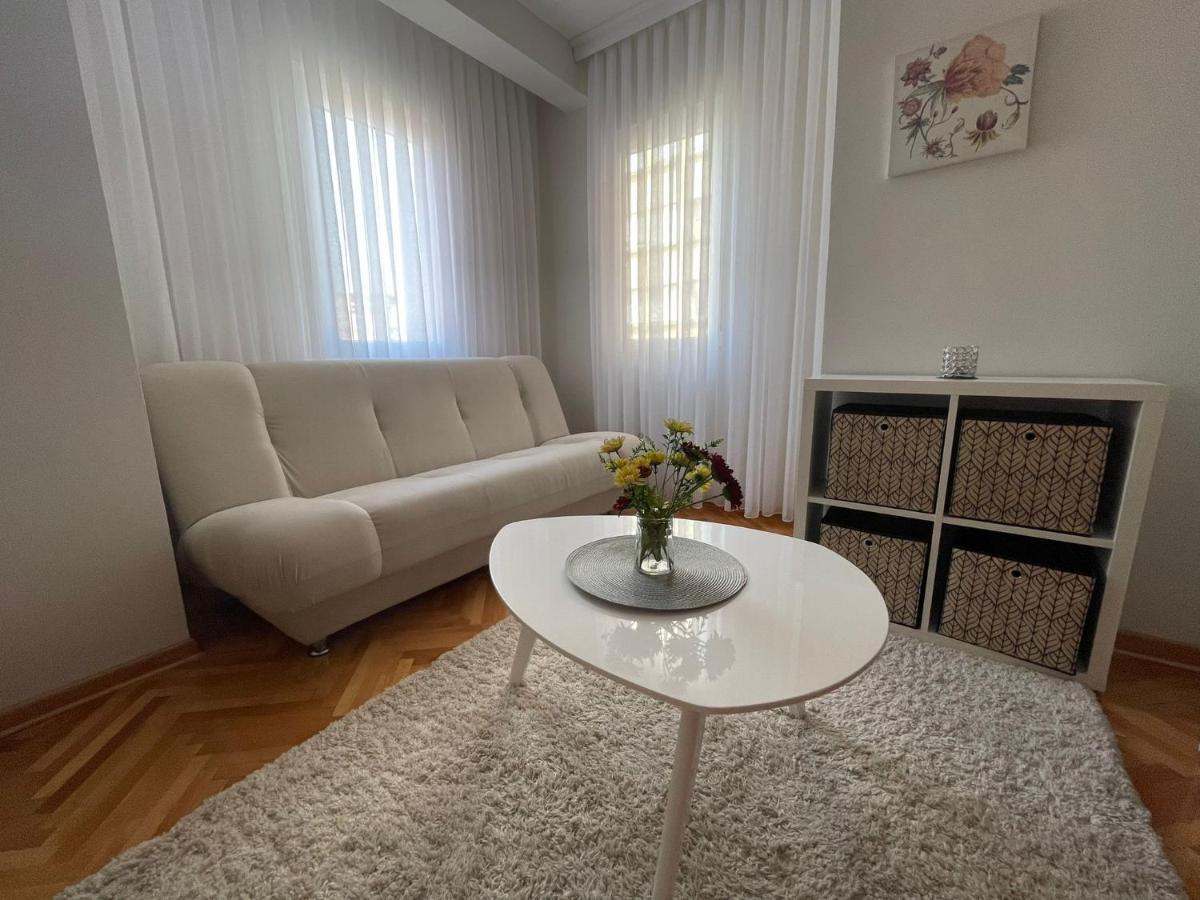 Apartman Filip Lux City Center Novi Pazar Bagian luar foto